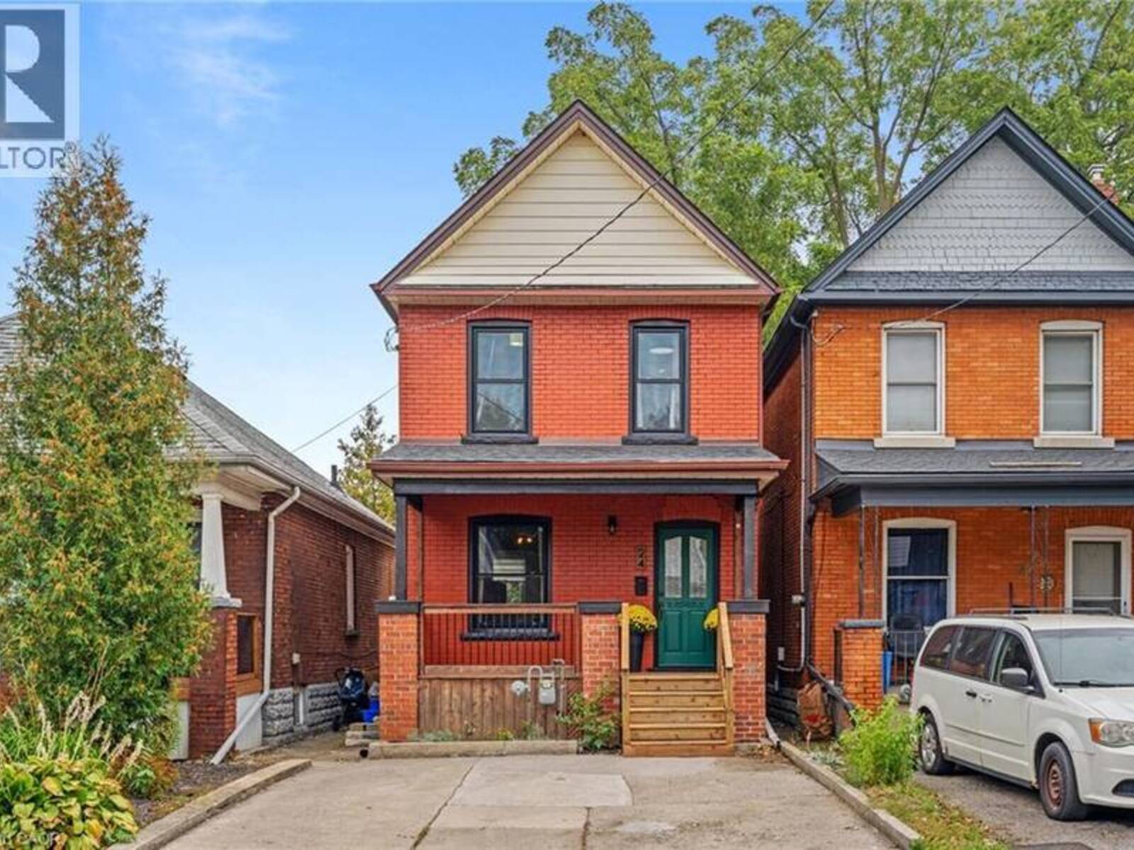 24 BELVIEW Avenue, Hamilton, Ontario L8L 7K5