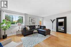 5474 SCHUELLER Crescent | Burlington Ontario | Slide Image Seven