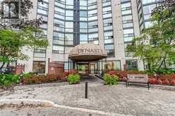 40 HARDING Boulevard Unit# 603 | Richmond Hill Ontario | Slide Image Two