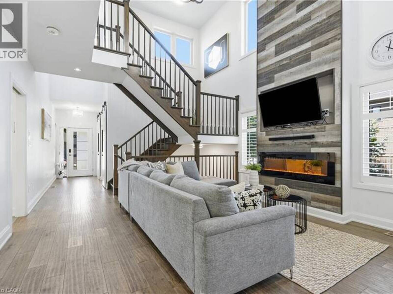 16 OLDE SCHOOL Court, St. Catharines, Ontario L2N 0B1