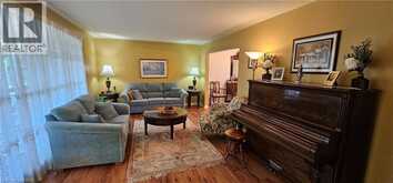 71 MARGATE Avenue | Hamilton Ontario | Slide Image Sixteen