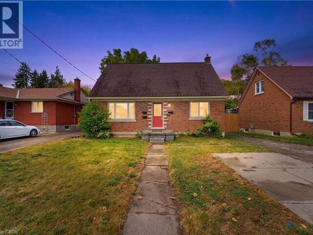 25 MEINZINGER Avenue Kitchener Ontario, N2M 3T3 - 4 Bedrooms Home For Sale