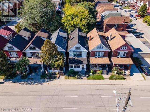 35 SHERMAN Avenue N Hamilton Ontario, L8L 6L9 - 5 Bedrooms Home For Sale
