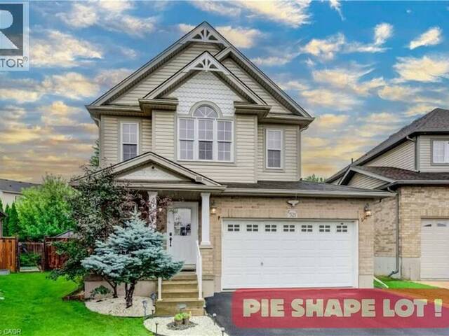 521 SNOWDROP Court Kitchener Ontario, N2E 4G4 - 3 Bedrooms Home For Sale