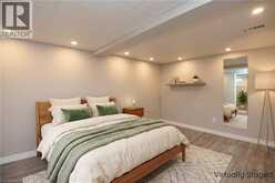 157 SILVERBIRCH Boulevard | Hamilton Ontario | Slide Image Sixteen