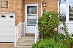 157 SILVERBIRCH Boulevard | Hamilton Ontario | Slide Image Two