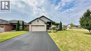66 DRIFTWOOD Drive | Simcoe Ontario | Slide Image Four