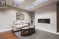 137 PINEHILL Drive | Hamilton Ontario | Slide Image Thirty-two