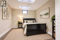 137 PINEHILL Drive | Hamilton Ontario | Slide Image Thirty-four