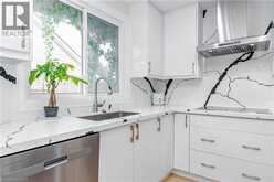 2358 ARNOLD Crescent | Burlington Ontario | Slide Image Sixteen