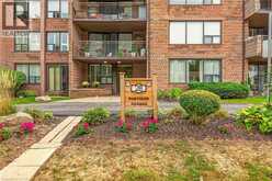 28 ROBINSON Street N Unit# 103 | Grimsby Ontario | Slide Image Four