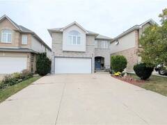 68 BENJAMIN Drive Hamilton Ontario, L9A 5K1