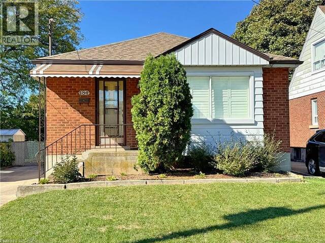 184 EAST 35TH Street Hamilton Ontario, L8V 3Y2 - 3 Bedrooms Home For Sale