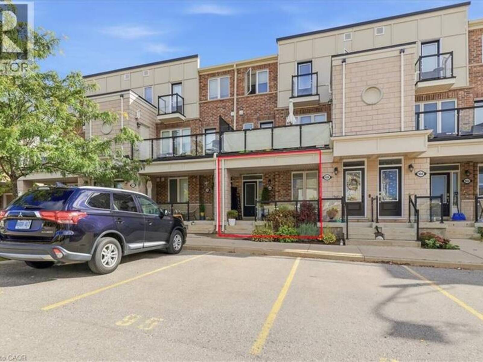 908 APPLE HILL Lane, Kitchener, Ontario N2R 0L7
