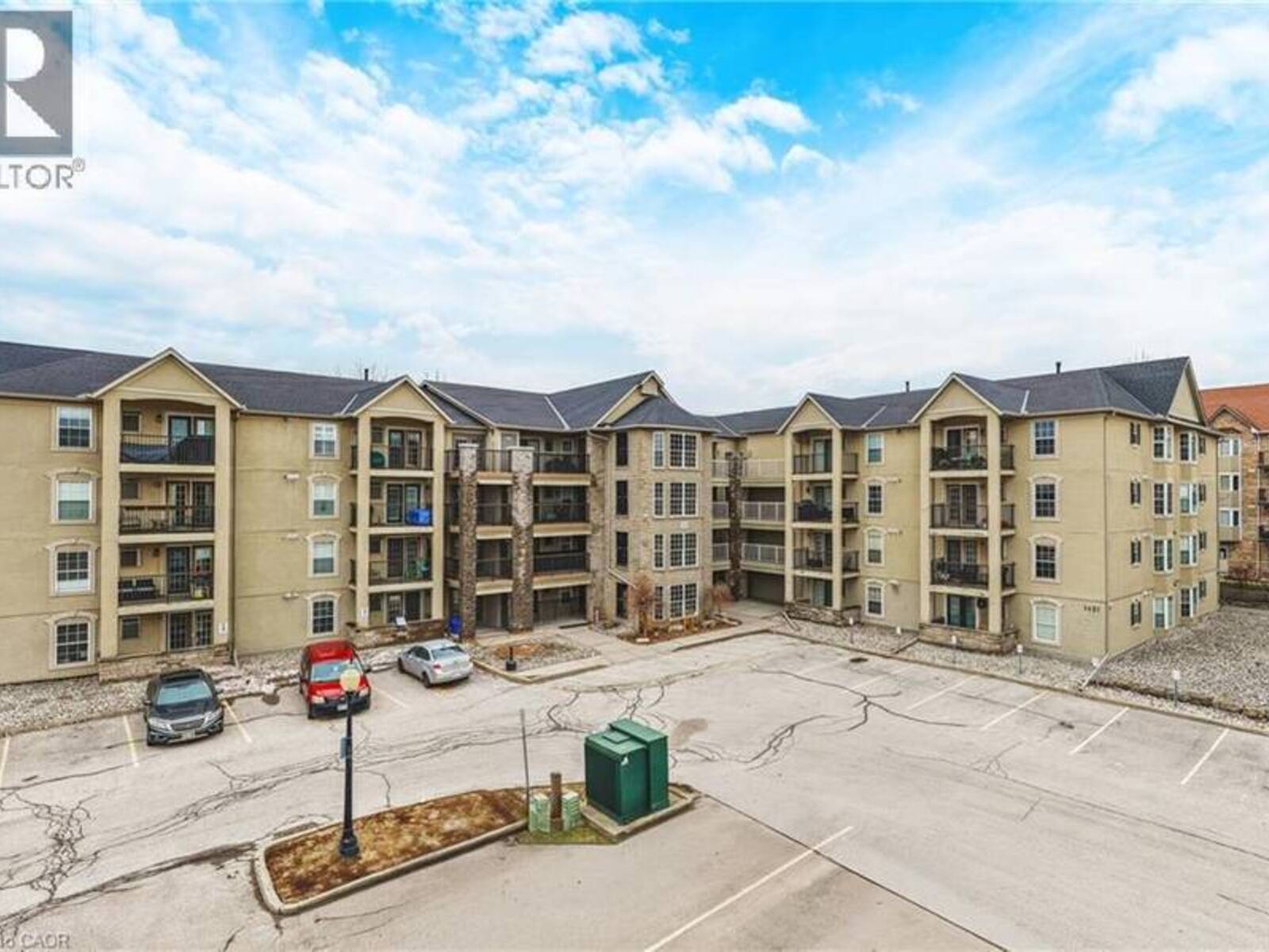 1451 WALKERS Line Unit# 313, Burlington, Ontario L7M 4P1