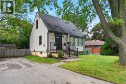 2223 GLENWOOD SCHOOL Drive | Burlington Ontario | Slide Image Three