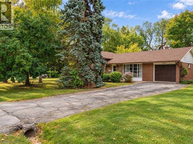 1342 SEDGEWICK Crescent Oakville Ontario, L6L 1X8 - 3 Bedrooms Home For Sale