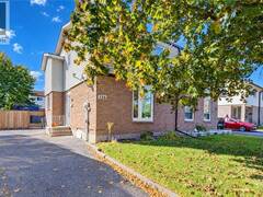 136 SEKURA Crescent Cambridge Ontario, N1R 7E9