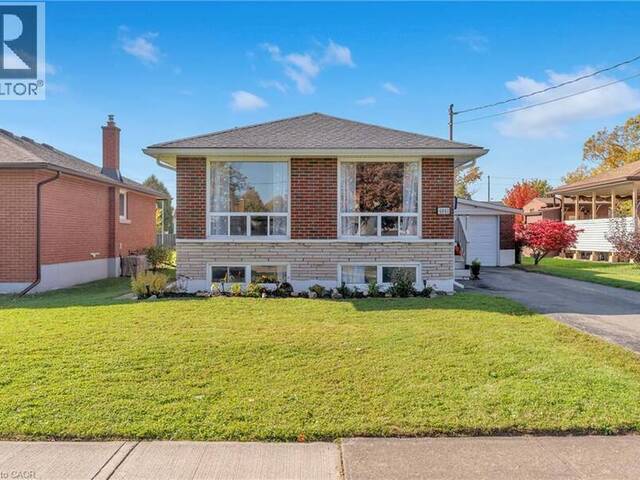 6861 HAGAR Avenue Niagara Falls Ontario, L2G 5M6 - 5 Bedrooms Home For Sale