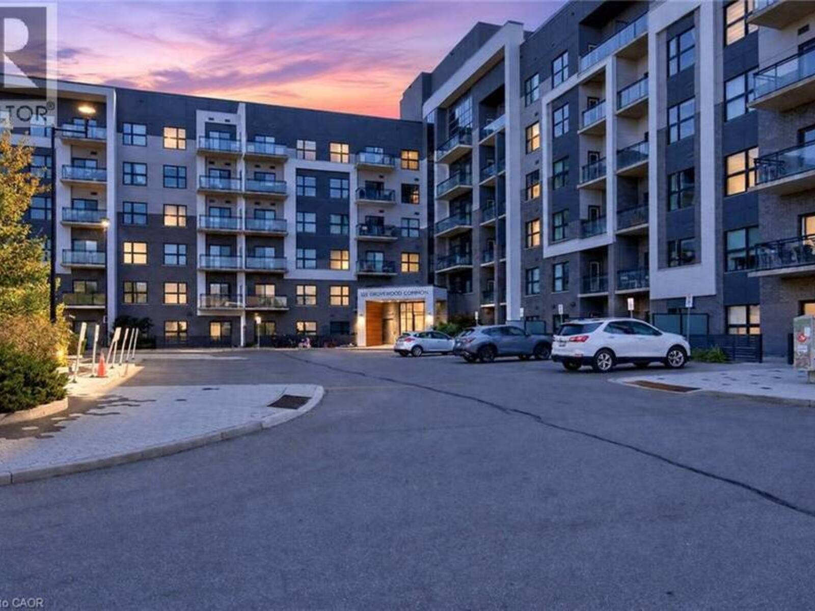 128 GROVEWOOD Common Unit# 229, Oakville, Ontario L6H 0H3