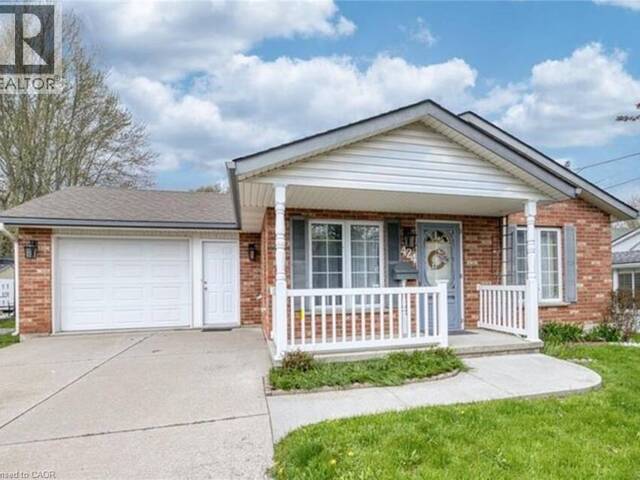 424 JOHN Street Dunnville Ontario, N1A 2R2 - 2 Bedrooms Home For Sale
