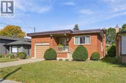 32 SAN FERNANDO Drive | Hamilton Ontario | Slide Image Five