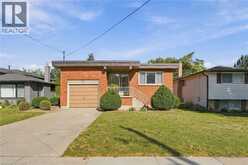 32 SAN FERNANDO Drive | Hamilton Ontario | Slide Image Three