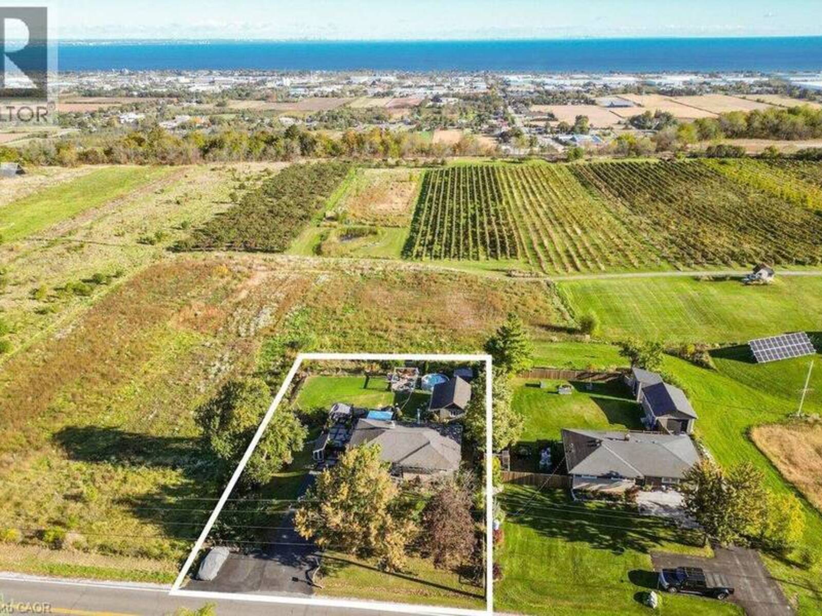 919 RIDGE Road E, Hamilton, Ontario L8J 2Y4
