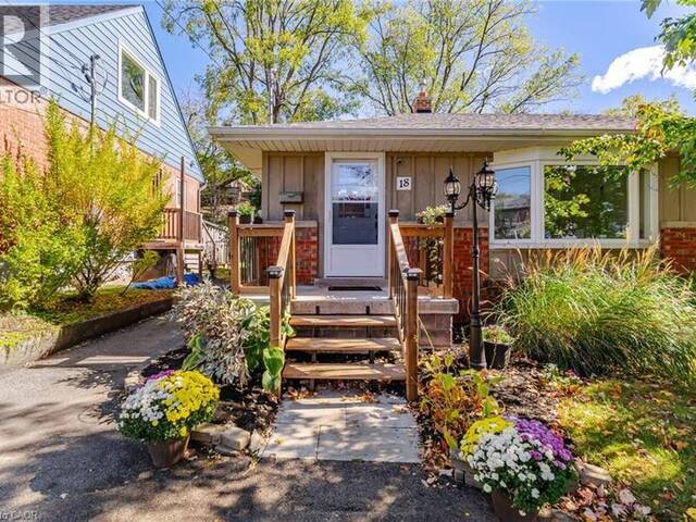 18 DELSEY Street Hamilton Ontario, L9H 1S1 - 3 Bedrooms Home For Sale