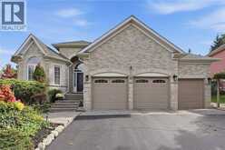 15 EVERWOOD Run | Kitchener Ontario | Slide Image Three