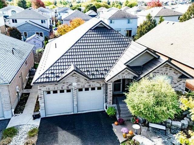 27 CORAL GABLES Crescent Elmira Ontario, N3B 3P4 - 5 Bedrooms Home For Sale