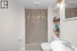 117 FAIRLEIGH Avenue S | Hamilton Ontario | Slide Image Thirty-eight