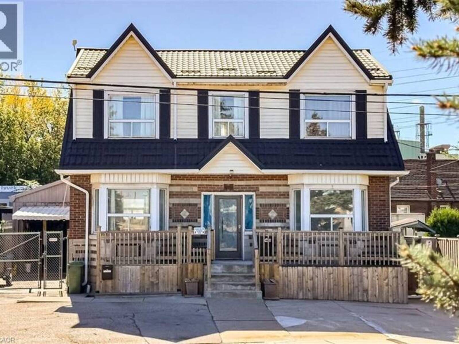 548 BEACH Road, Hamilton, Ontario L8H 3K9