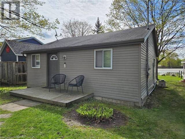 1323 QUEEN Street Unit# 125 Wilmot Ontario, N0B 2E0 - 1 Bedroom Waterfront Home For sale