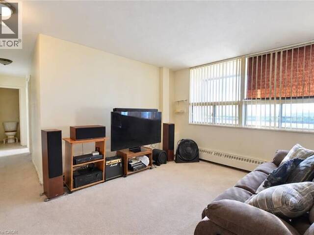 15 NICKLAUS Drive Unit# 804 Hamilton Ontario, L8K 5J5 - 2 Bedrooms Condo For Sale