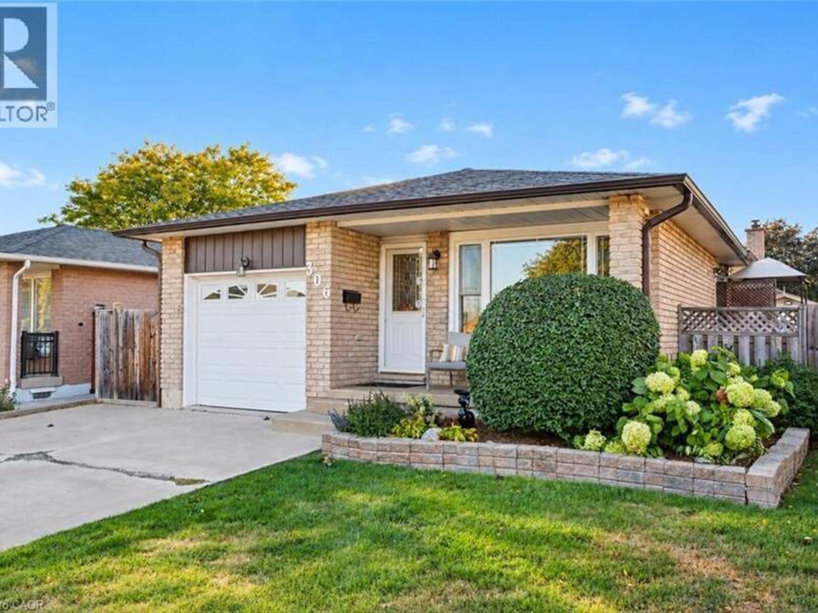306 TEMPLEMEAD Drive, Hamilton, Ontario L8W 2O5