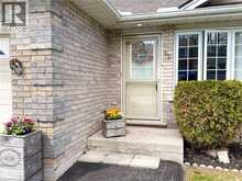 33A LINGWOOD Drive | Waterford Ontario | Slide Image Two