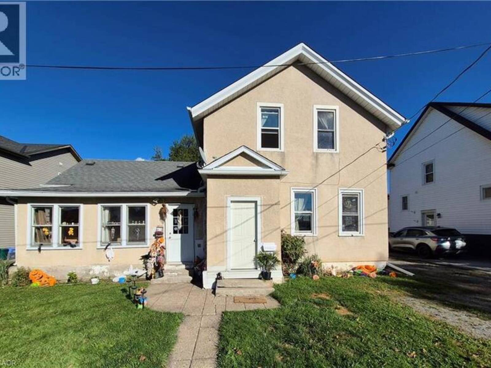 20 CARLETON Street N, Thorold, Ontario L2V 2A4