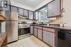 128 BRIAR KNOLL Drive | Kitchener Ontario | Slide Image Thirteen