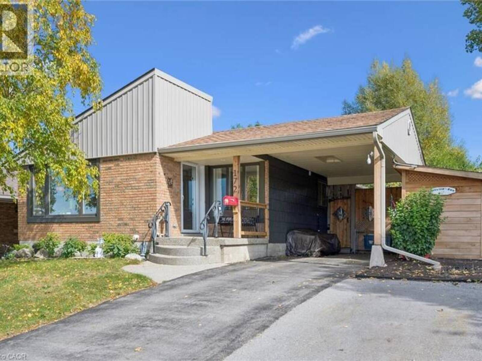 172 LAURENTIAN Drive, Kitchener, Ontario N2E 1Y3