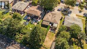 353 ENFIELD Road | Burlington Ontario | Slide Image Fifteen
