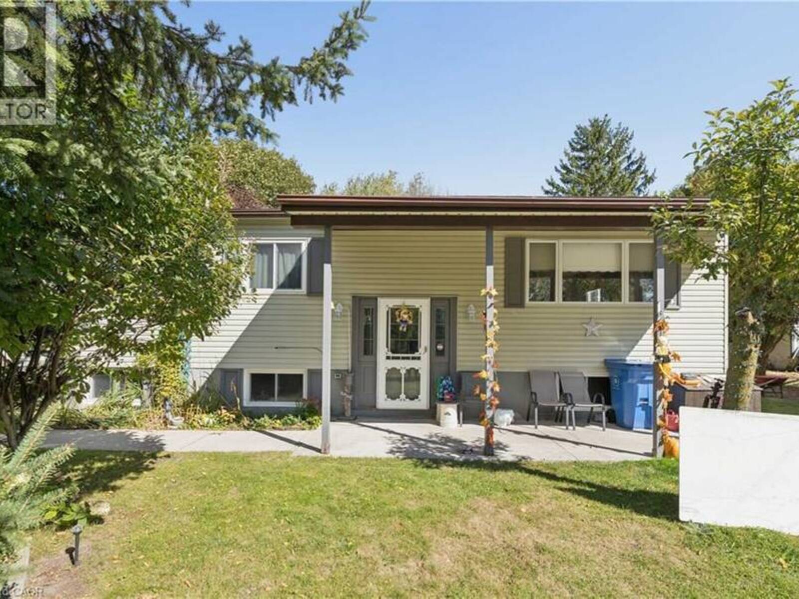 195 JOHN Street S, Harriston, Ontario N0G 1Z0