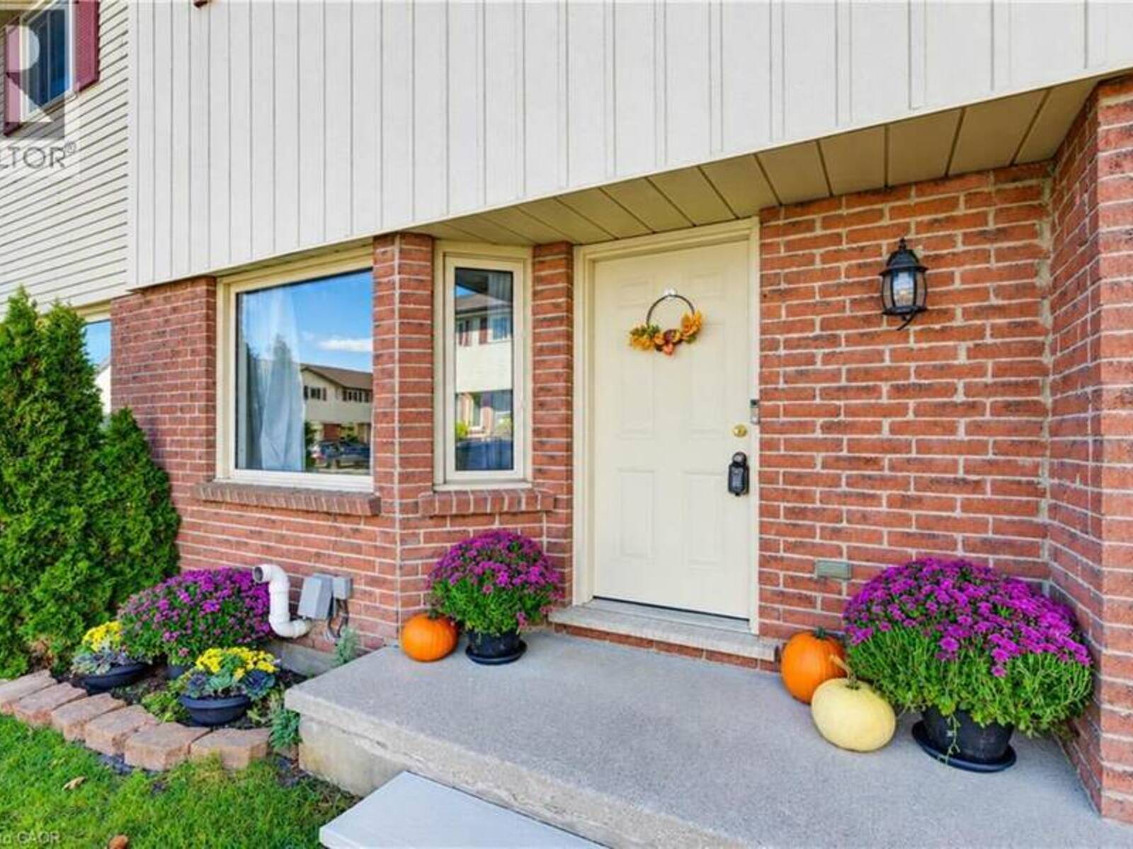 1093 NELLIS Street Unit# 9, Woodstock, Ontario N4T 1P5