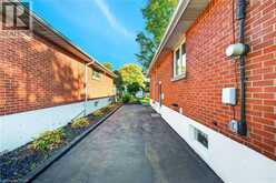 19 WELBOURN Drive | Hamilton Ontario | Slide Image Thirty