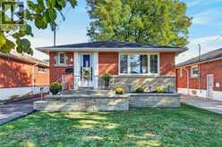 19 WELBOURN Drive | Hamilton Ontario | Slide Image Two