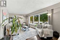 617 SCENIC Drive | Hamilton Ontario | Slide Image Fifteen