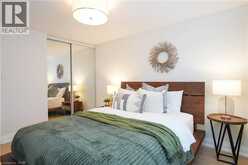 2038 CHRISDON Road | Burlington Ontario | Slide Image Nineteen