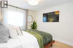 2038 CHRISDON Road | Burlington Ontario | Slide Image Eighteen