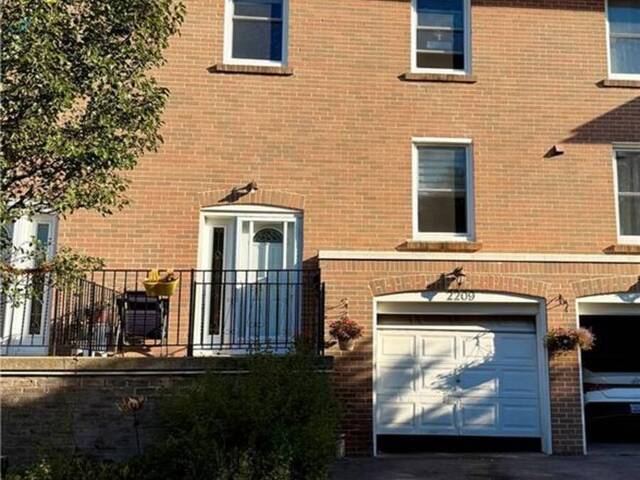 2209 MOUNTAIN GROVE Avenue Unit# 14 Burlington Ontario, L7P 2H8 - 4 Bedrooms Condo For Sale