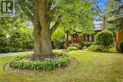 960 SHADELAND Avenue | Burlington Ontario | Slide Image Three